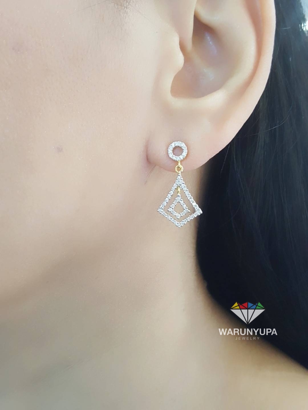 EarringTriangle1