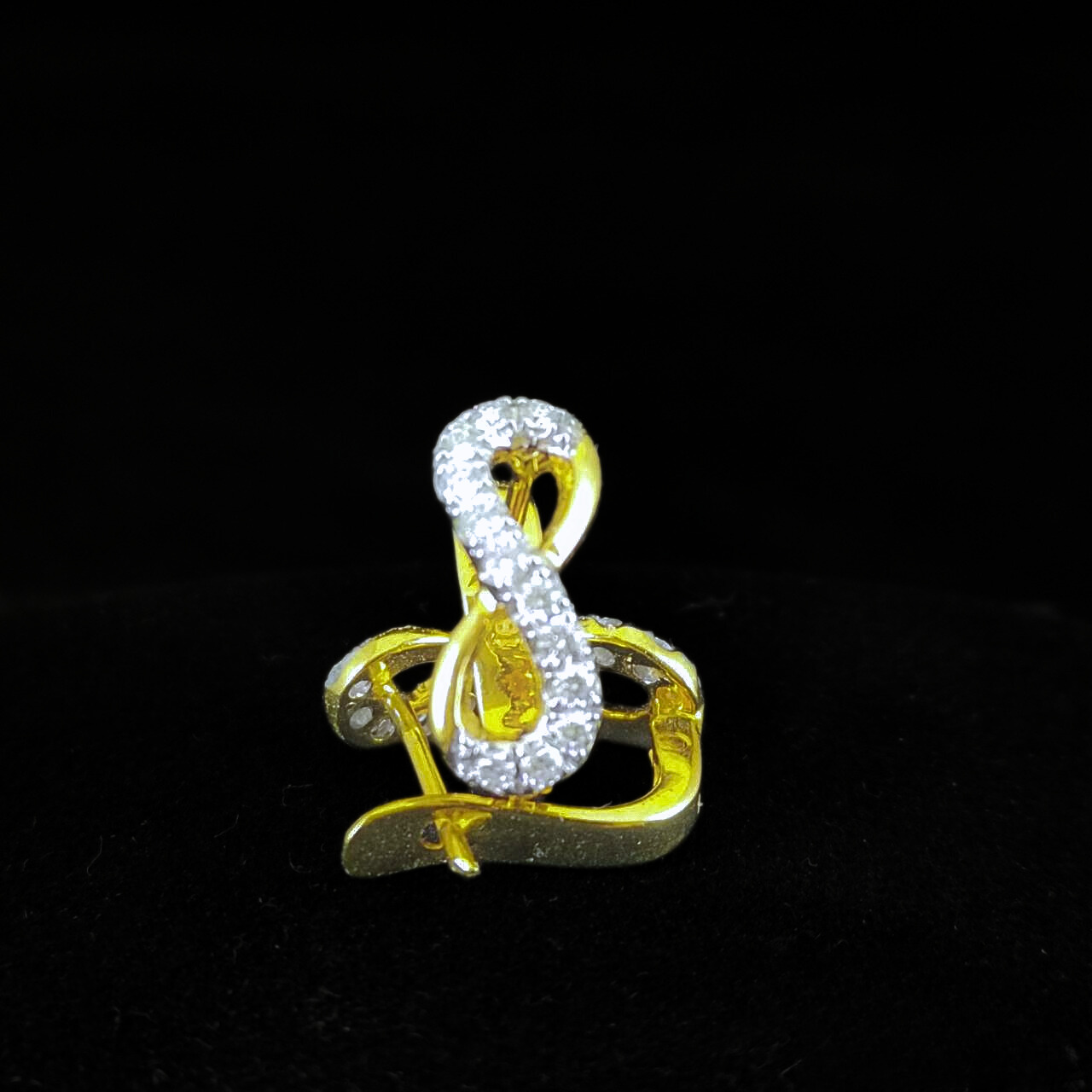 E18Infinity4