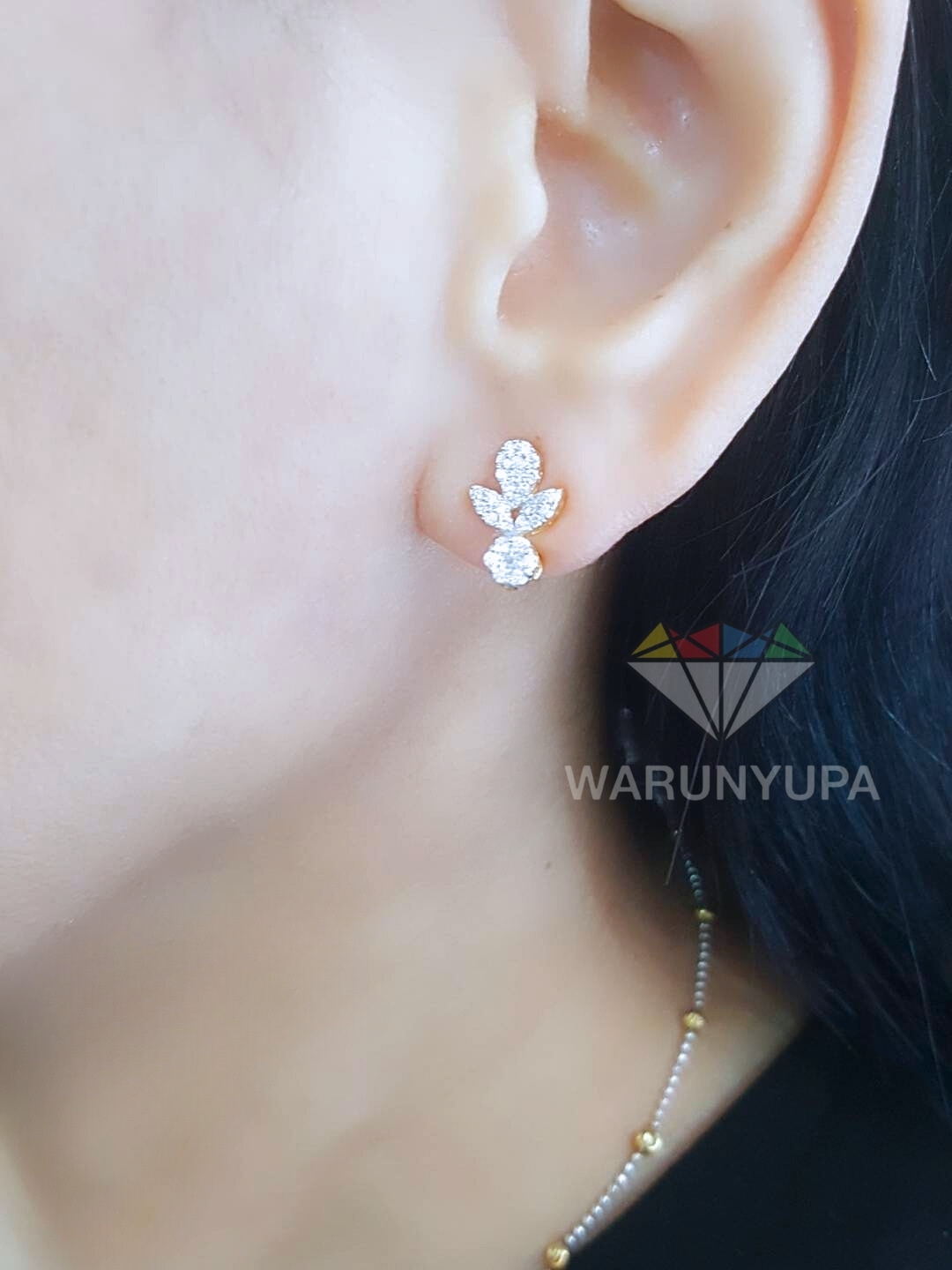 EarringDiamondup1