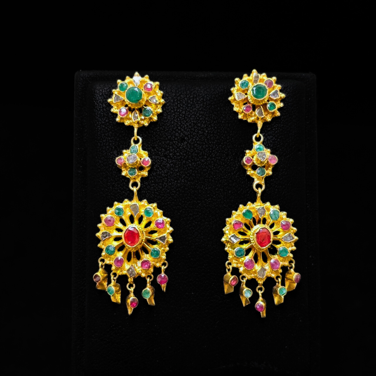 E90Earring